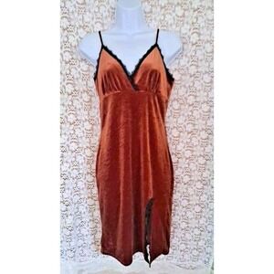 Forever 21 Slip Dress Sm Brown Crushed Velvet Black Lace Trim Adjustable Straps